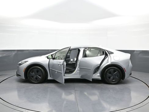 Certified 2024 Toyota Prius Prime SE image 41