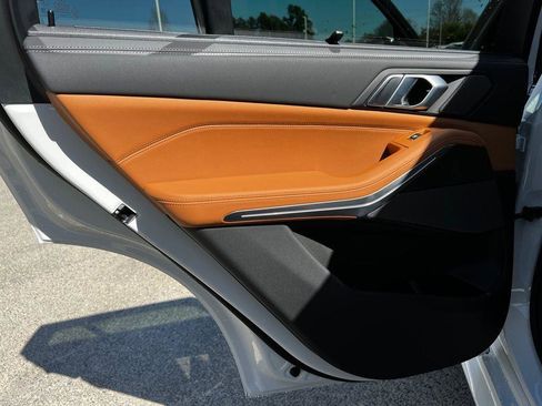 New 2026 BMW X5 sDrive40i w/ M Sport Package image 17