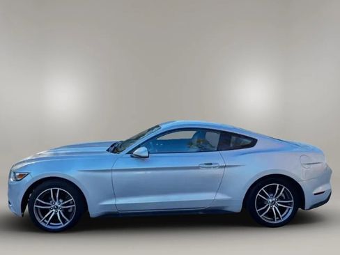 Used 2016 Ford Mustang Coupe RWD image 6
