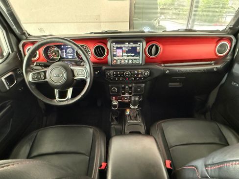 Used 2019 Jeep Wrangler Unlimited Rubicon AWD/4WD image 13