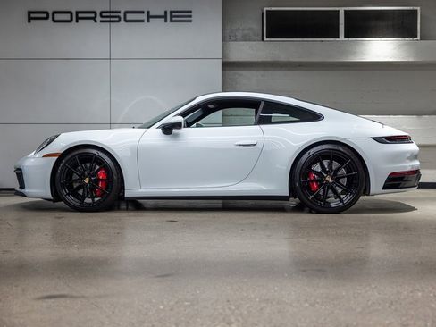 Used 2022 Porsche 911 Carrera S image 2