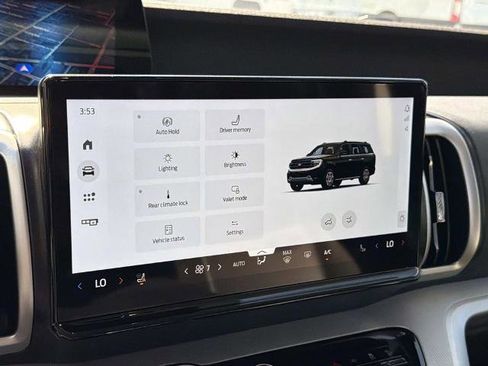 Certified 2025 Ford Expedition Active image 26