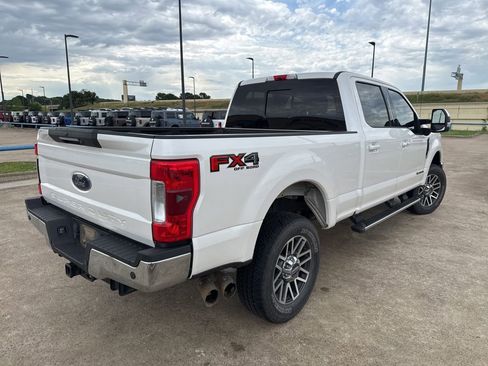 Used 2017 Ford F250 Lariat w/ Lariat Ultimate Package AWD/4WD image 10
