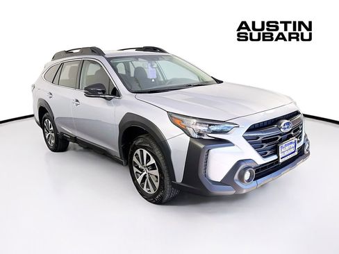 Certified 2025 Subaru Outback Premium image 1