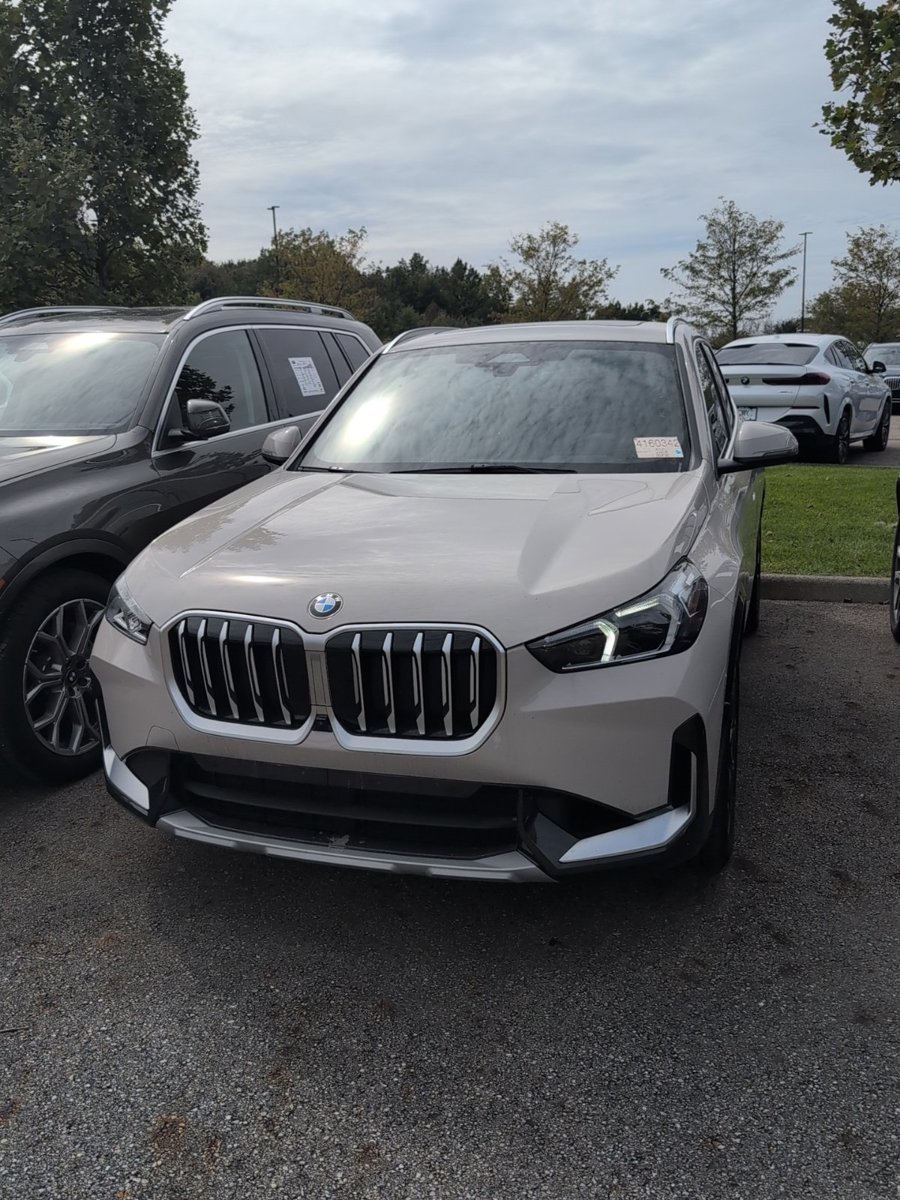 Used 2026 BMW X1 xDrive28i AWD/4WD image 1