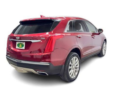 Used 2019 Cadillac XT5 Platinum AWD/4WD image 2