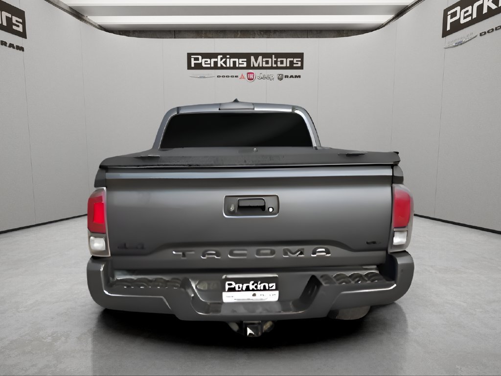 Used 2021 Toyota Tacoma Limited w/ Nightshade Package AWD/4WD image 13