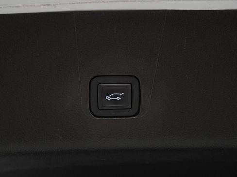 Used 2019 Chevrolet Traverse High Country w/ LPO, Floor Liner Package AWD/4WD image 29
