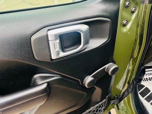Used 2020 Jeep Wrangler Unlimited Sport AWD/4WD image 9