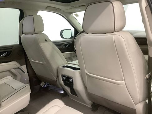 Used 2022 GMC Yukon XL Denali AWD/4WD image 37