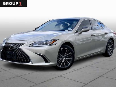 Certified 2025 Lexus ES 350 w/ Premium Package