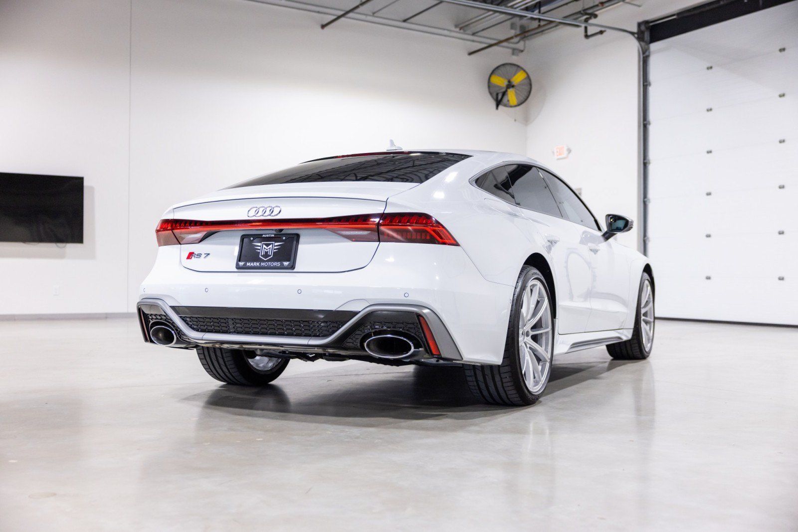 Used 2025 Audi RS 7 Performance w/ Executive Package AWD/4WD image 4