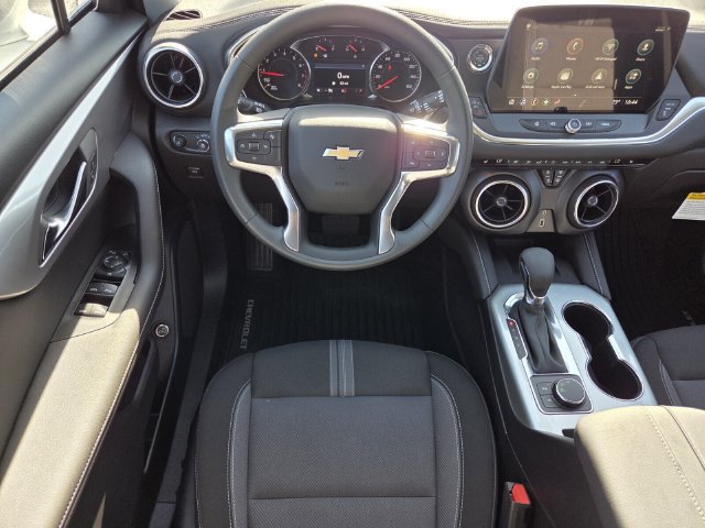 New 2026 Chevrolet Blazer LT w/ Convenience Package FWD image 10