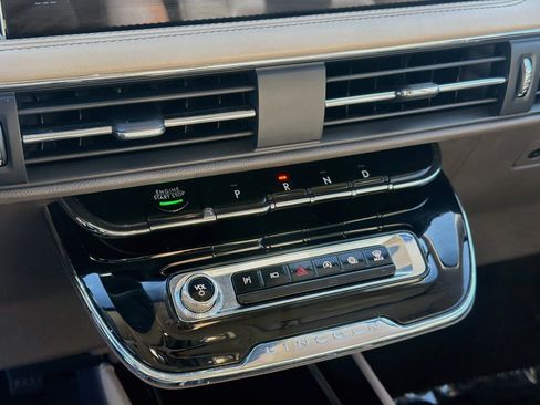 Used 2023 Lincoln Corsair FWD image 16