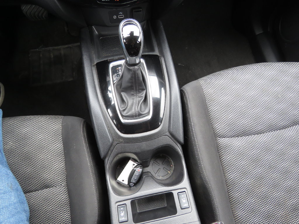 Used 2021 Nissan Rogue Sport SV AWD/4WD image 23
