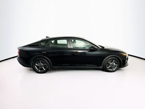 Used 2025 Kia K4 LXS image 10