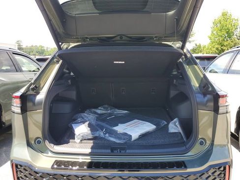 New 2026 Volkswagen Tiguan SEL R-Line AWD/4WD image 7