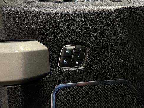 Used 2019 Ford F250 Lariat w/ Lariat Value Package image 33