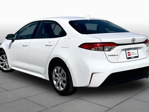 Used 2026 Toyota Corolla LE FWD image 12
