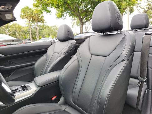 Used 2024 BMW 430i Convertible w/ Premium Package RWD image 9