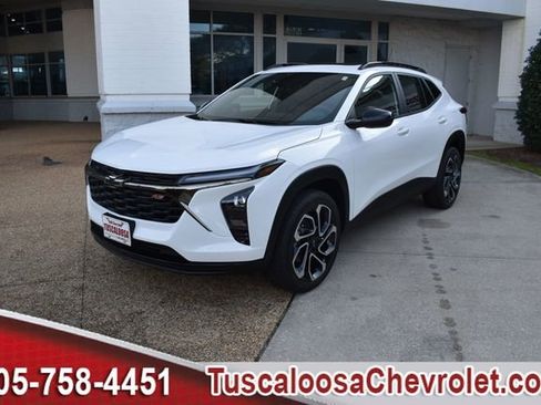 New 2026 Chevrolet Trax RS w/ Sunroof Package image 5