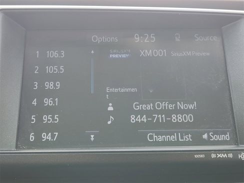 Used 2018 Toyota RAV4 Limited image 16