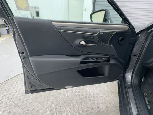 Certified 2024 Lexus ES 300h F Sport w/ Accessory Package (Z2) image 21