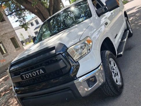 Used 2014 Toyota Tundra SR5 w/ SR5 Upgrade Package image 2