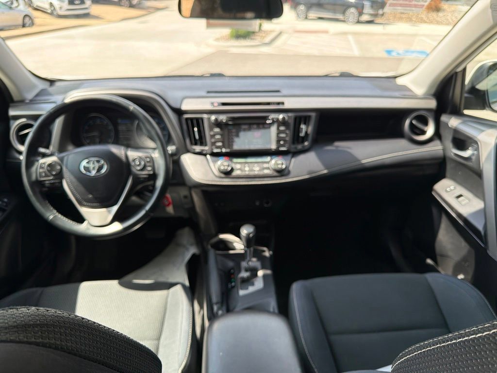 Used 2017 Toyota RAV4 XLE w/ Carpet Mat Package AWD/4WD image 14
