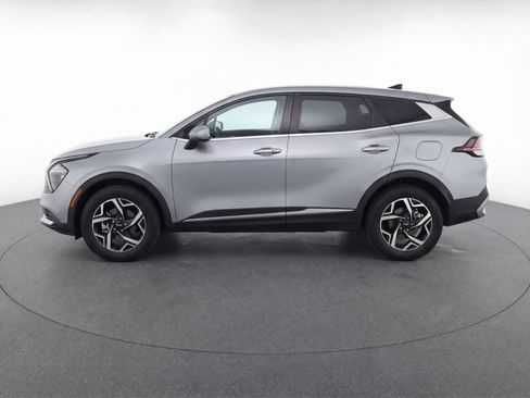 Used 2025 Kia Sportage LX FWD image 5