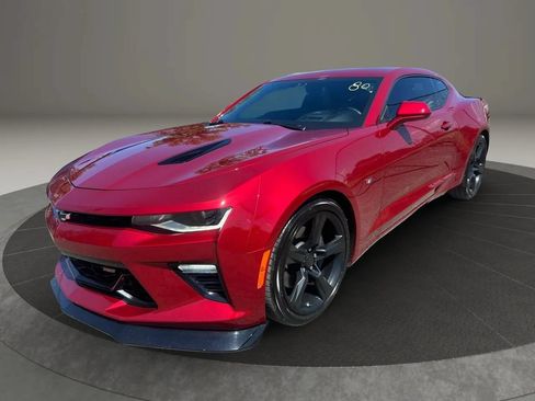 Used 2018 Chevrolet Camaro SS RWD image 1