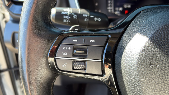 Used 2023 Honda Pilot Elite image 14