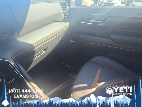 Used 2024 GMC Sierra 2500 AT4 w/ AT4 Premium Plus Package image 33