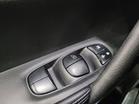 Used 2020 Nissan Rogue SV AWD/4WD image 27