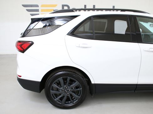 Used 2023 Chevrolet Equinox RS image 10
