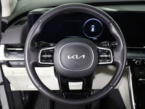 Used 2024 Kia Carnival SX Prestige FWD image 47