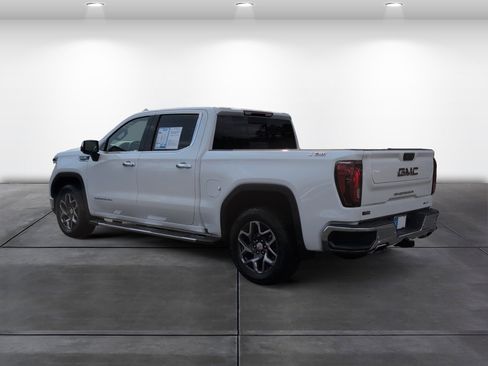 Used 2024 GMC Sierra 1500 SLT w/ SLT Premium Plus Package image 3