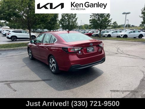 Used 2021 Subaru Legacy Premium AWD/4WD image 7