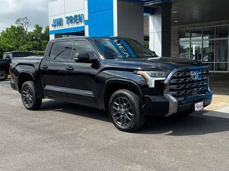 Used 2024 Toyota Tundra Platinum video 2
