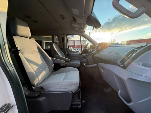 Used 2015 Ford Transit 350 XLT image 25