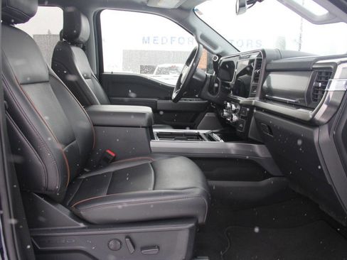 Certified 2025 Ford F350 Lariat w/ Lariat Ultimate Package image 28