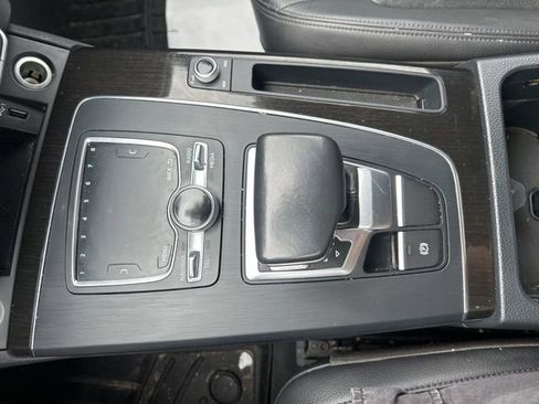 Used 2018 Audi Q5 2.0T Premium image 37