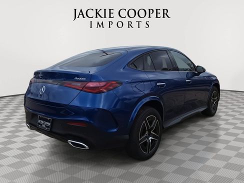 Used 2024 Mercedes-Benz GLC 300 4MATIC w/ AMG Line image 5