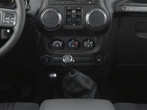 Used 2013 Jeep Wrangler Unlimited Sport w/ Max Tow Pkg image 8