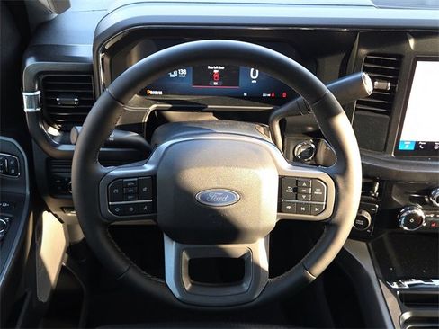 New 2026 Ford F250 Lariat w/ Chrome Package image 15