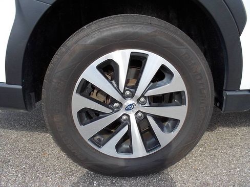 Used 2024 Subaru Outback Premium image 19