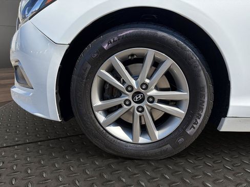 Used 2017 Hyundai Sonata SE FWD image 23