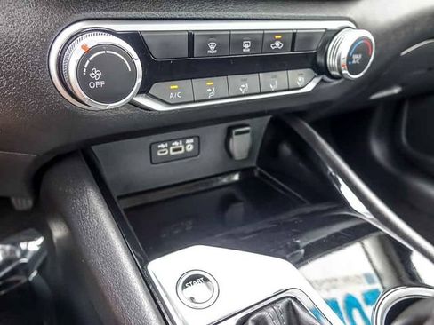 Used 2024 Nissan Altima 2.5 SV FWD image 20