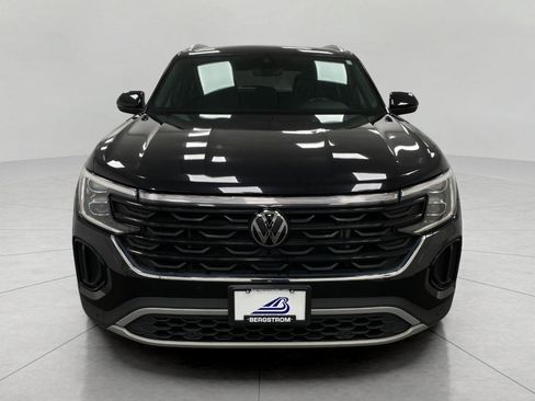 Used 2024 Volkswagen Atlas Cross Sport SE AWD/4WD image 12