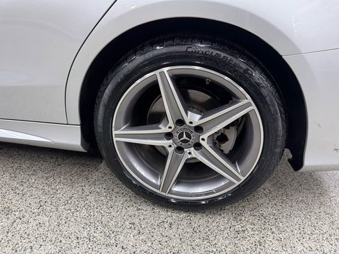 Used 2018 Mercedes-Benz C 300 4MATIC Sedan image 37